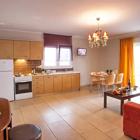 Golden Suites Ofrínion Exterior foto