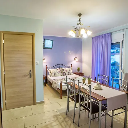 Golden Suites Ofrínion Exterior foto